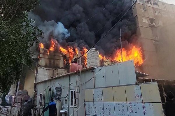 آتش سوزی مهیبی از شهر مقدس کربلا در عراق گزارش شد