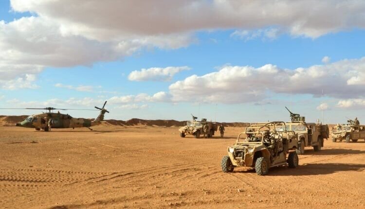 نیروهای آمریکایی برای ساخت اولین پایگاه نظامی در رقه سوریه آماده می شوند