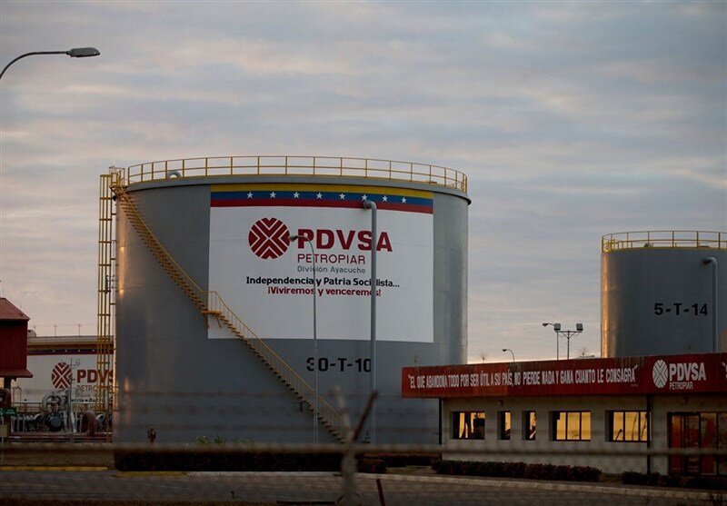 ونزوئلا و شورون قراردادهای تولید نفت امضا کردند