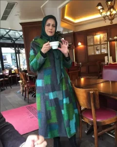 ببینید این "مجری معروف" بعد از مهاجرت چه شکلی شده است! + عکس 2 ببینید این "مجری معروف" بعد از مهاجرت چه شکلی شده است! + عکس