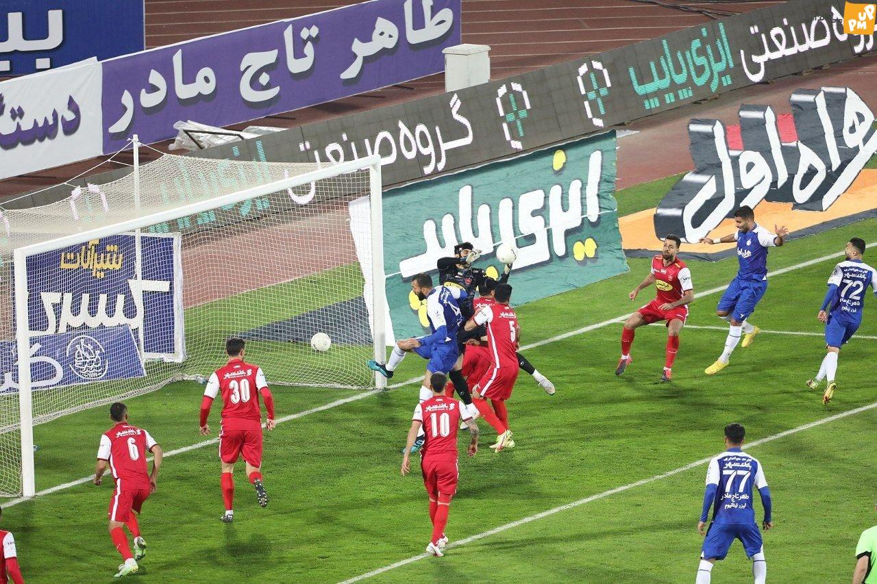 نایب رئیس و عضو هیئت مدیره فدراسیون عمان در فینال جام حذفی "۱۰ خرداد" حضور دارند