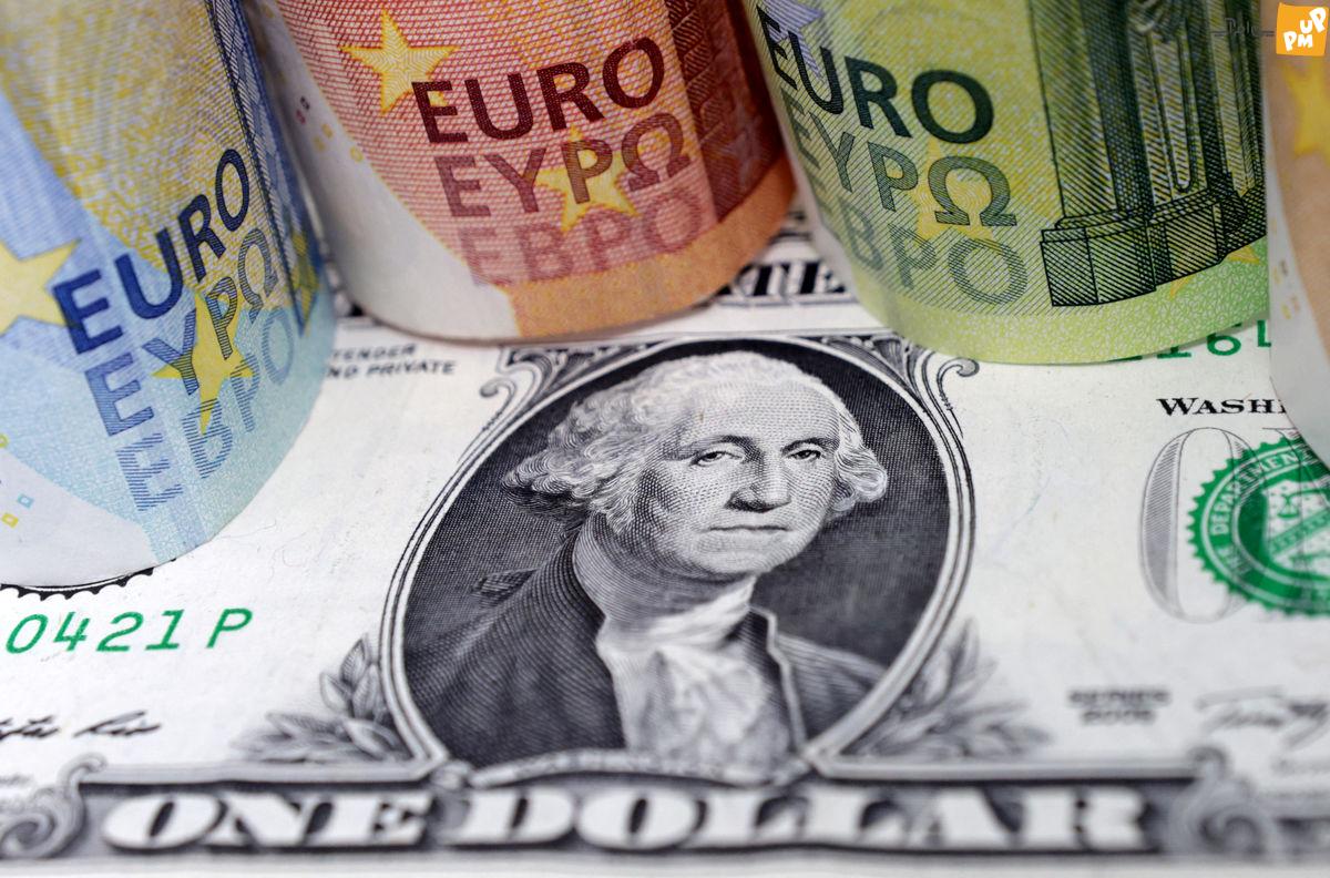 اعلام قیمت جدید دلار و یورو | سه شنبه 17 مرداد 1402