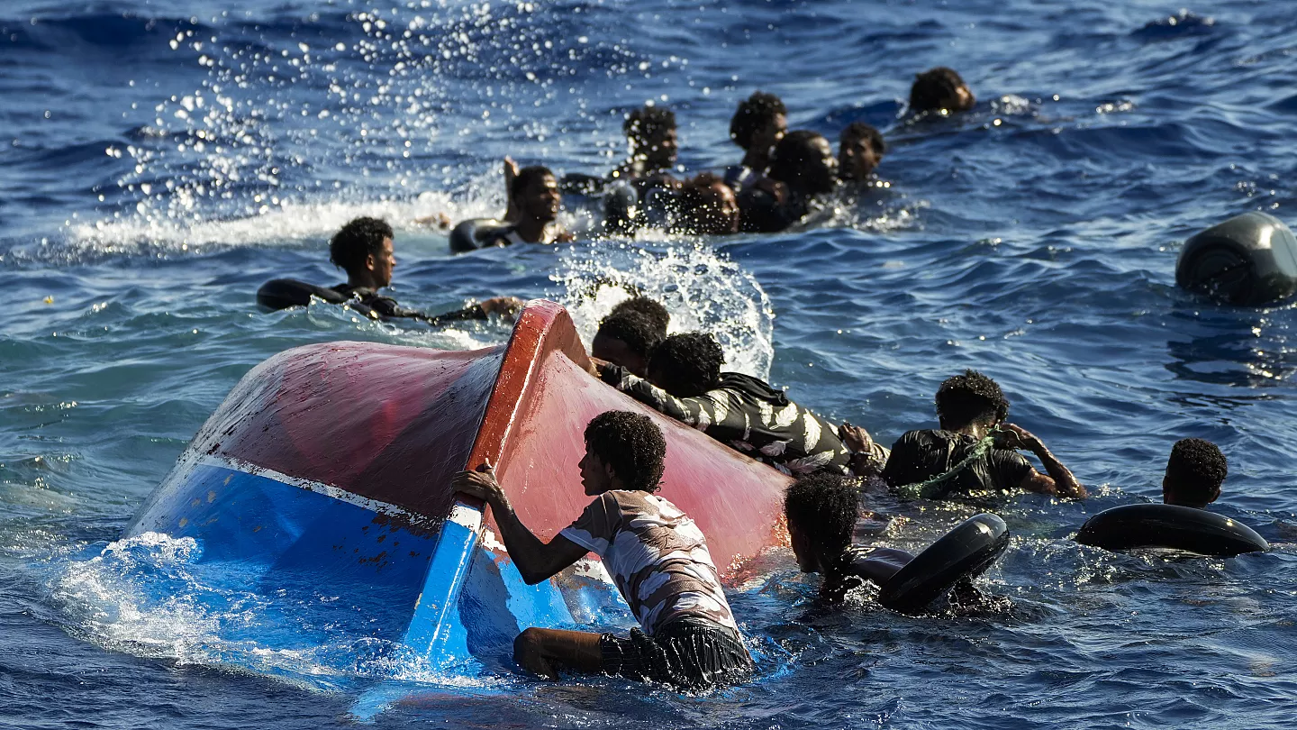ایتالیا خواستار جلوگیری از ورود پناهندگان از دریای مدیترانه شد!/جزئیات