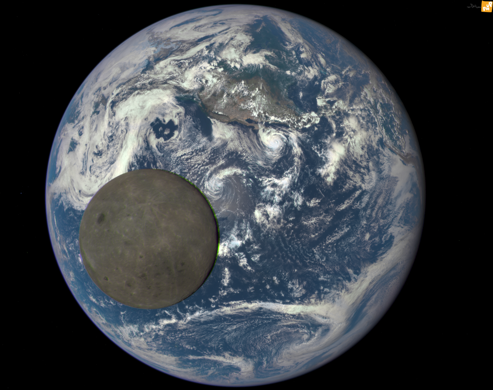 تصویری عجیب از نیمه پنهان ماه که توسط ناسا به ثبت رسیده است!