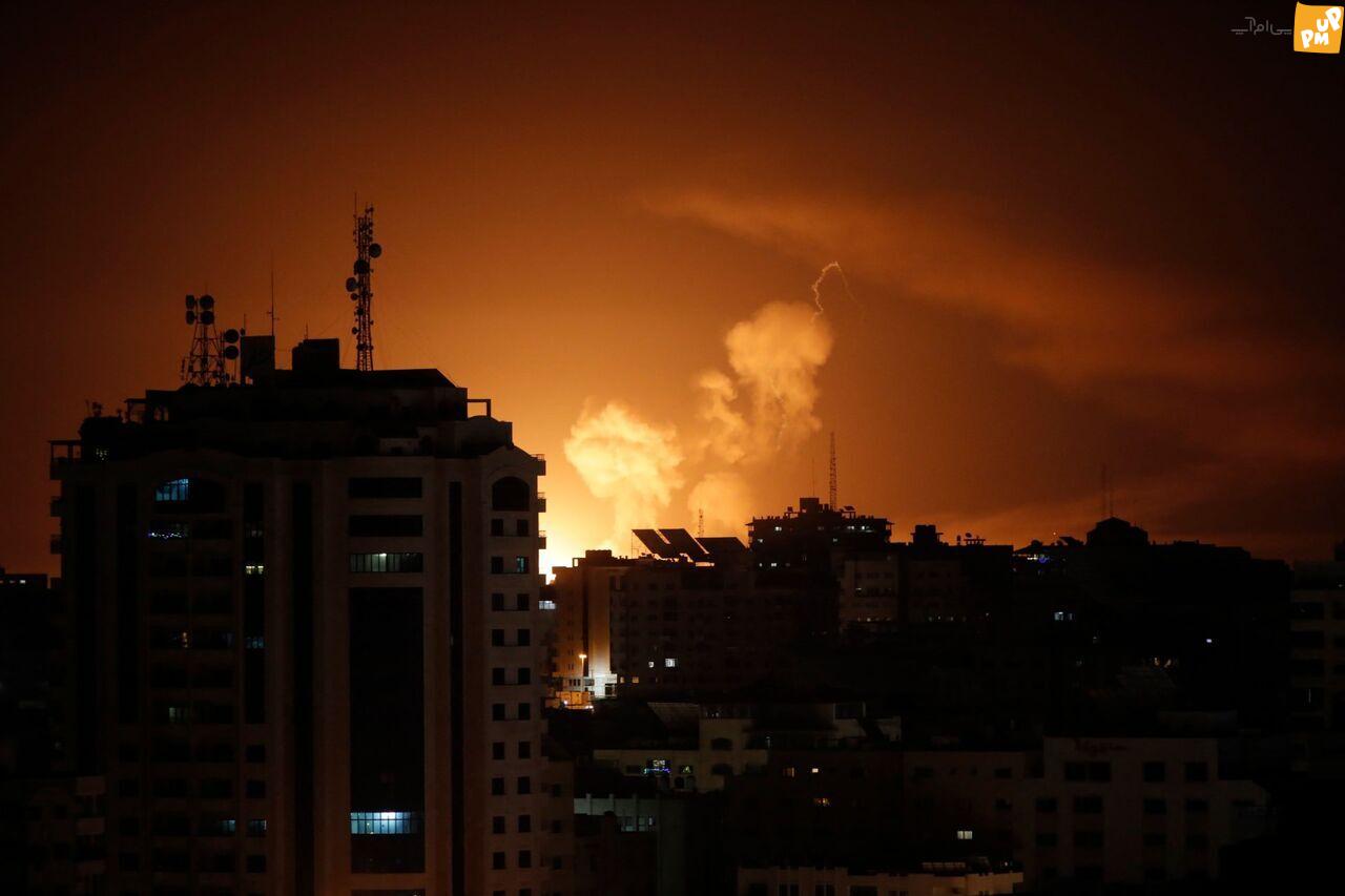 بمباران منازل دو تن از رهبران حماس در غزه