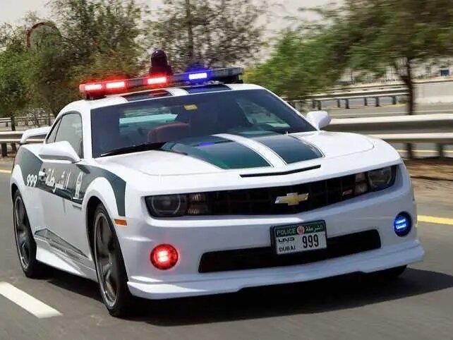 ماشین های عجیب پلیس در دبی / از بوگاتی و فراری تا استون مارتین و لامبورگینی (+ عکس)