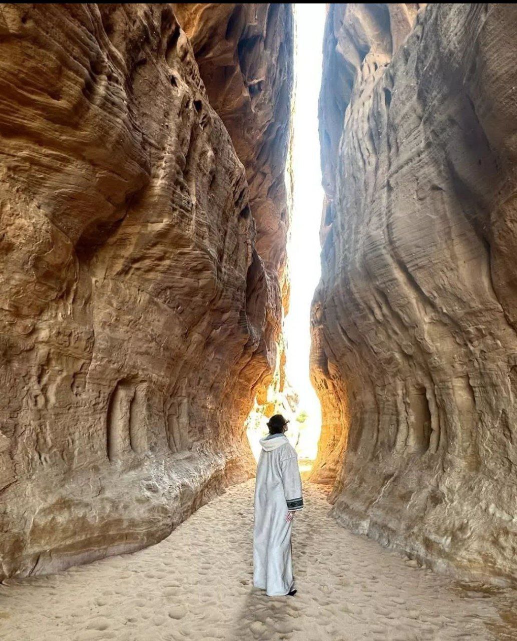 سرگرمی جدید جورجینا و رونالدو/ عکس های زوج محبوب با جاذبه های طبیعی و تاریخی عربستان سعودی