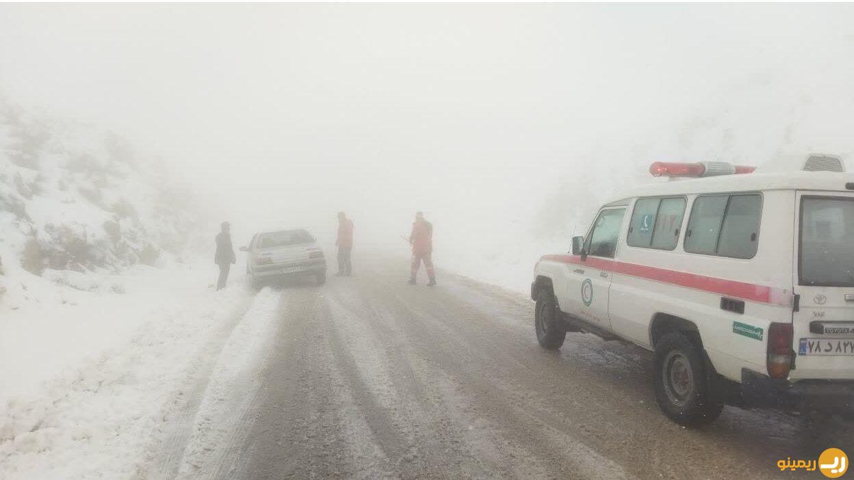 مسافران گرفتار در برف در محور اسالم به خلخال با کمک نیروهای امدادی اسکان داده شد!/جزئیات