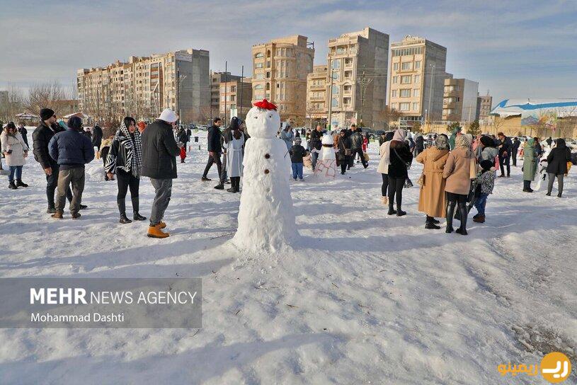 عکس های زیبا از جشنواره یک روز داغ برفی در اردبیل!