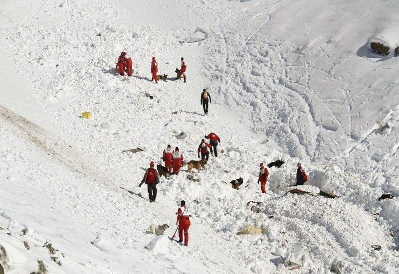 4 نفر در برف و کولاک در آذربایجان غربی مفقود شده اند