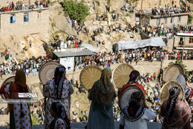  مراسم هزار دف در روستای توریستی پالنگان کردستان