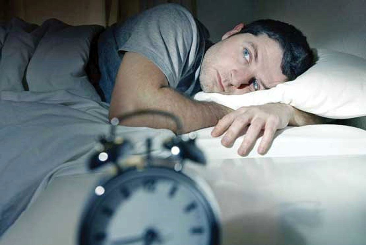آشنایی با تاثیر منفی کم خوابی