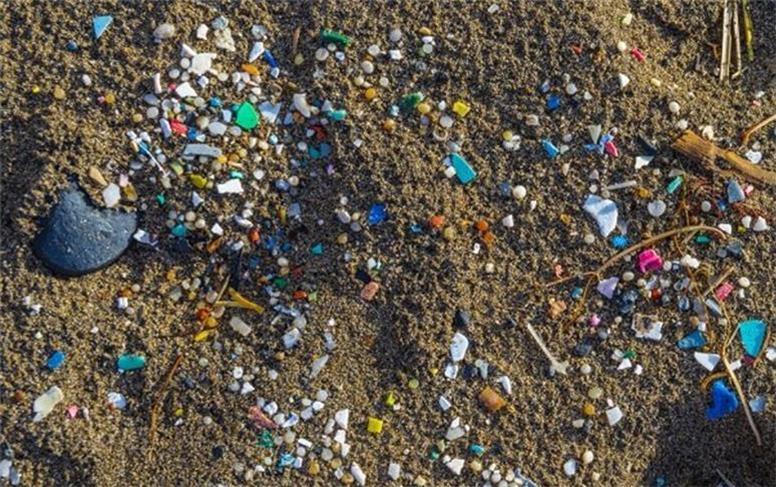 برای احیای خاک آلوده به پلاستیک، ۵۰۰ سال زمان لازم است!