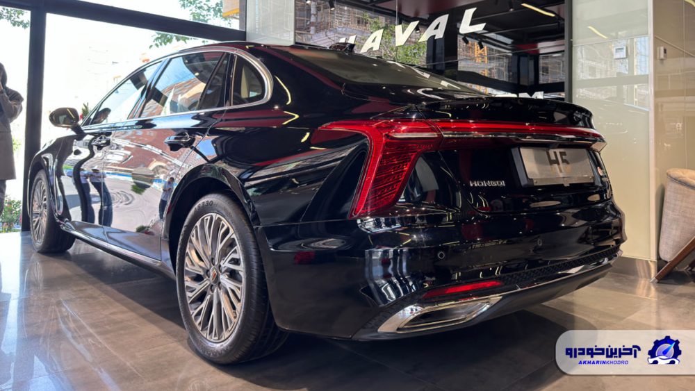 شوروم بی ام کارز گودرزی در شهرک گلستان افتتاح شد 1 نمایشگاه خودروهای بی ام و گودرزی در گلستان افتتاح شد