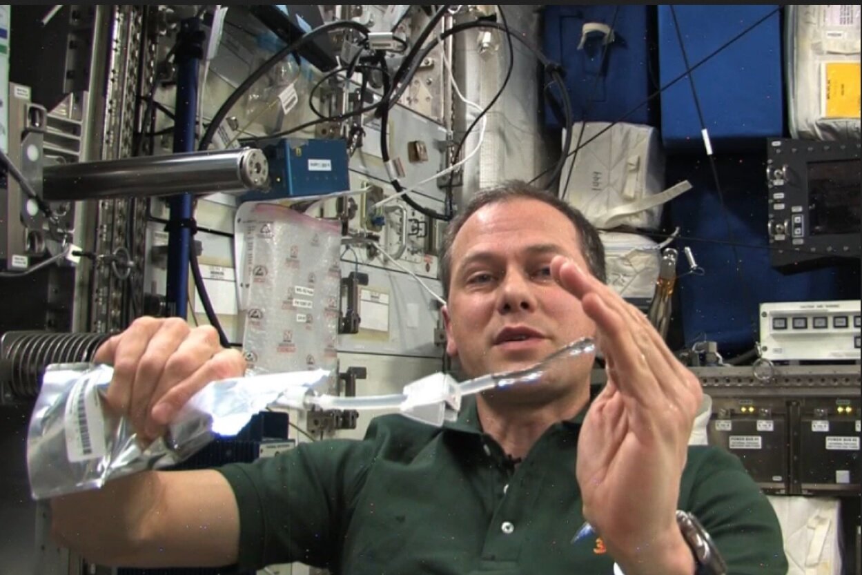 سفر فضایی چگونه پیشرفت های پزشکی را به همراه دارد؟ 2 سفر فضایی چگونه پیشرفت های پزشکی را به همراه دارد؟