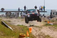 آغاز نبرد شاسی بلندها در ساحل رودسر؛ رقابت‌های آفرود قهرمانی کشور کلید خورد (عکس)