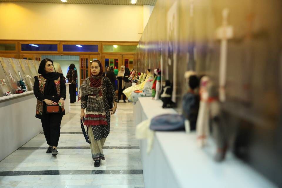 افتتاح دو نمایشگاه نقشه های تاریخی و باستانی خلیج فارس و عروسک های بومی مردم ایران برای اولین بار در خوزستان