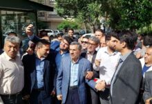 عکس درخواست مردم از محمود احمدی نژاد برای حضور در انتخابات 1403