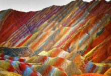 منظره ای رویائی و کمیاب از کوهستان رنگین کمان (عکس)