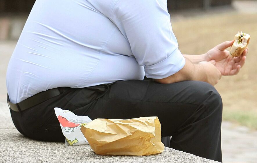 میلیون ها فرد میانسال بدون اینکه متوجه باشند چاق هستند