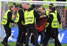 یوفا فدراسیون فوتبال آلبانی را به خاطر رفتار هواداران در بازی با ایتالیا جریمه می‌کند