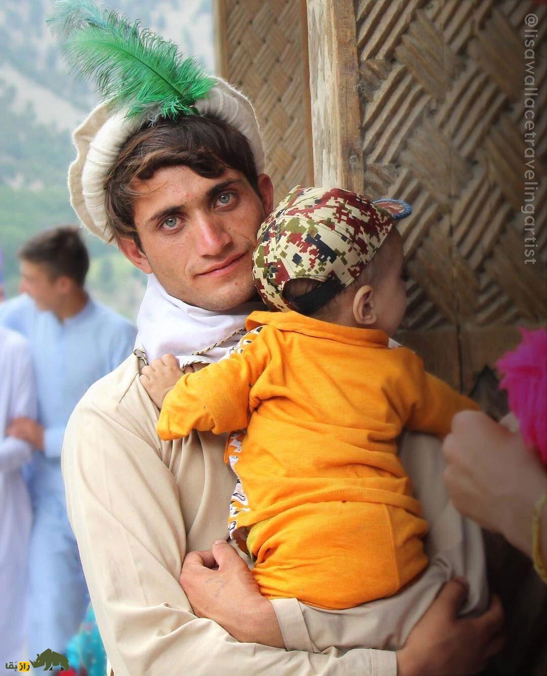 "کلاش"؛ ساکنان شگفت انگیز دره ای در پاکستان که آریایی های خالص هستند، بز پرورش می دهند و به طرز عجیبی طلاق می گیرند (+ عکس)