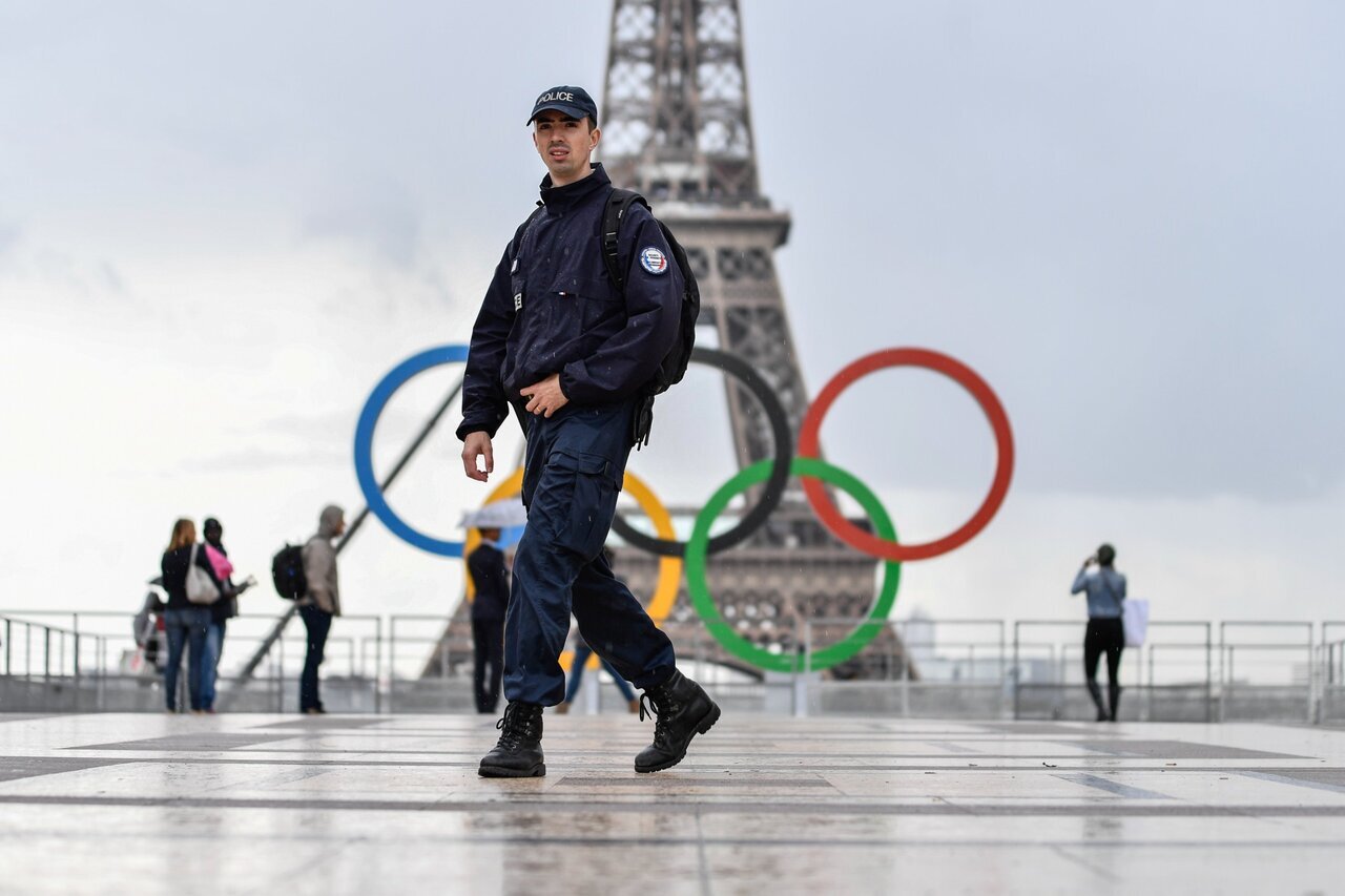 آهنگ المپیک پاریس از دور خوب است (+ عکس)