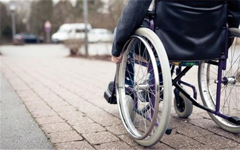 حقوق معلولان رعایت نمی‌شود/ سیستم حمل و نقل عمومی مصیبت است