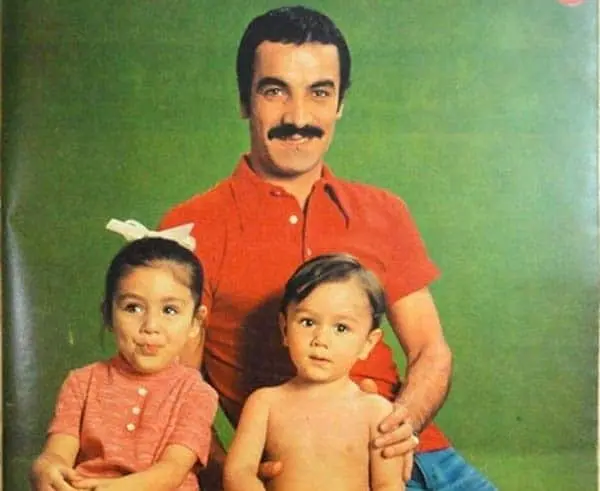 عکس دیده نشده سعید راد در کنار همسر و فرزندانش