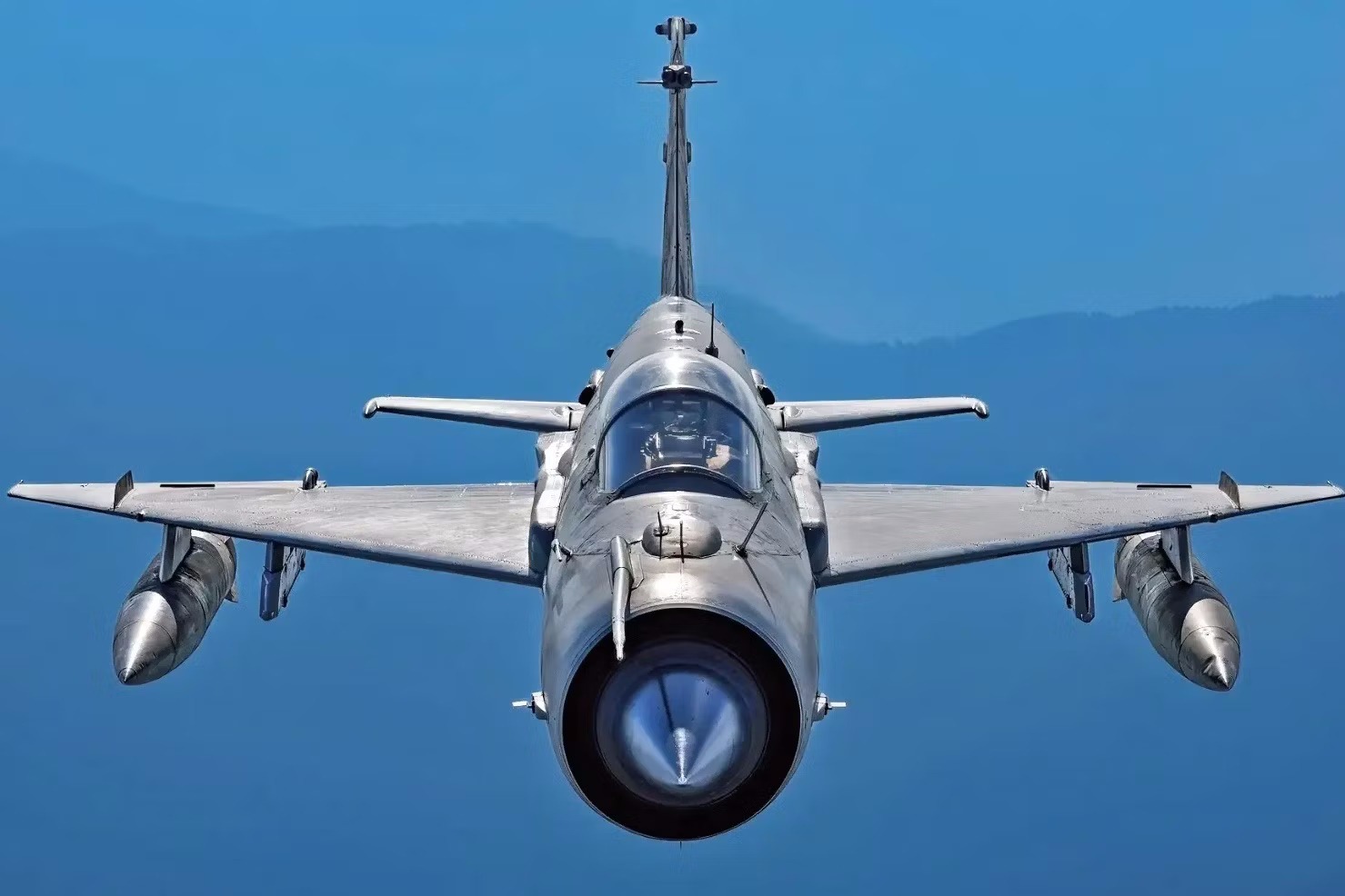 سرگذشت نیروی هوایی کوبا؛ از قوی ترین در آمریکای لاتین تا یک موزه از جنگنده های قدیمی