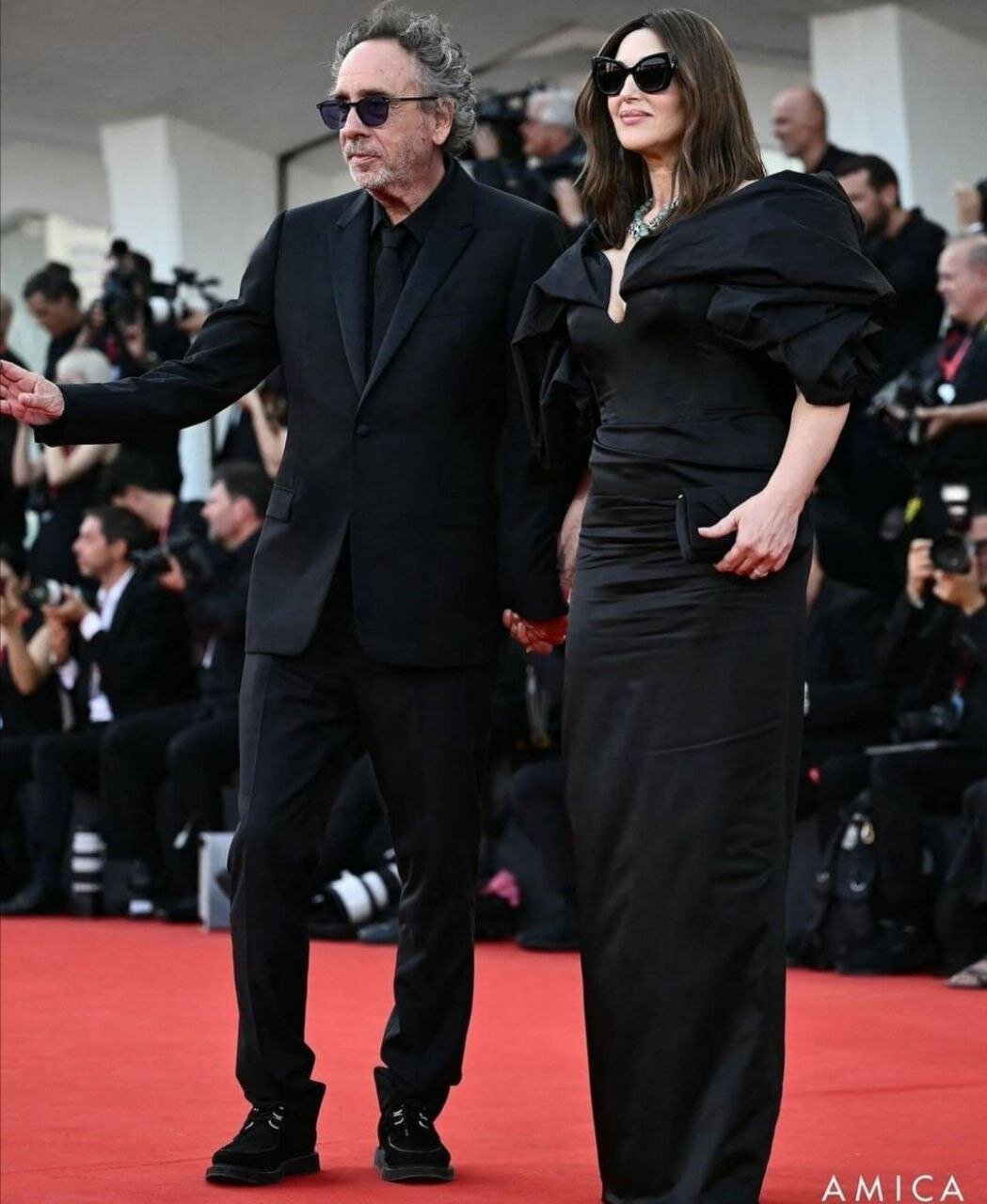 غوغای مونیکا بلوچی در افتتاحیه جشنواره فیلم ونیز/ عشق جنون آمیز لیدی گاگا با جوکر۲// آنجلیا جولی با همسر سابق به ونیز آمد 2 غوغای مونیکا بلوچی در افتتاحیه جشنواره فیلم ونیز/ عشق جنون آمیز لیدی گاگا با جوکر۲// آنجلیا جولی با همسر سابق به ونیز آمد