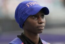 پیروزی حجاب بر قوانین؛ دونده فرانسوی با کلاه در المپیک درخشید