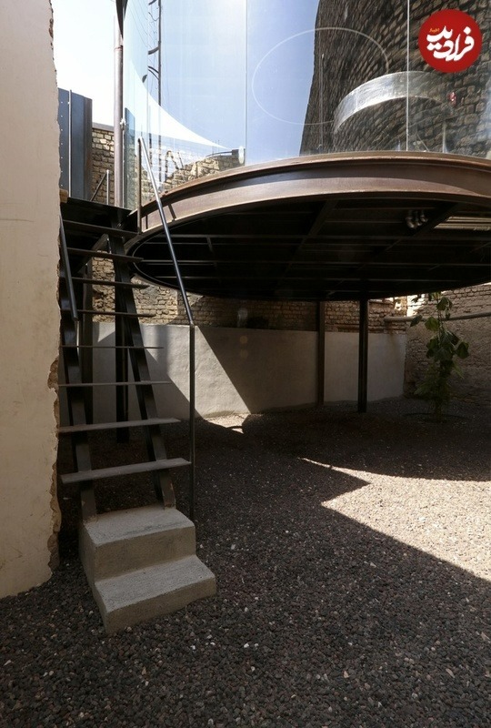 ساختمانی مدرن و متفاوت در اصفهان که به جای یک «طویله» ساخته شد (+عکس) ساختمانی مدرن و متفاوت در اصفهان که به جای یک «طویله» ساخته شد (+عکس)