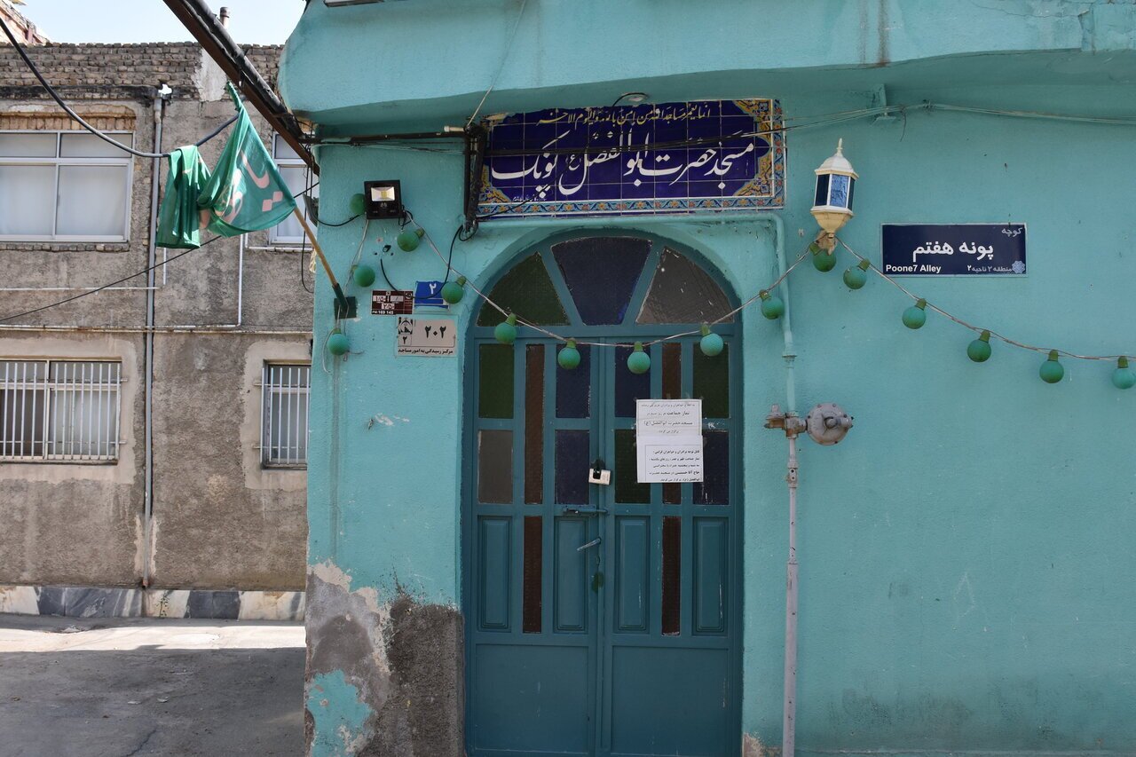 ورود مردان به این مسجد ممنوع است