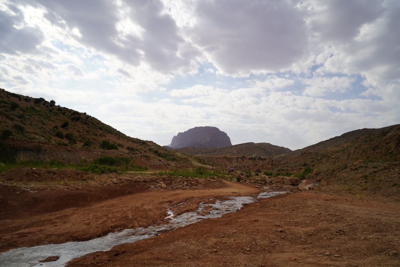 خطری برای جمعیت شهر شیراز/آببند یا بمب قرمز تنگ؟ خطری برای جمعیت شهر شیراز/آببند یا بمب قرمز تنگ؟