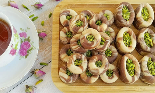 چگونه حلوای بوتیک را به صورت حرفه ای در خانه تهیه کنیم؟ 1 طرز تهیه حلوای بوتیک به صورت حرفه ای در خانه + نکاتی که نمی دانستید