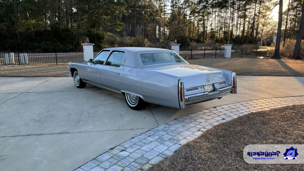 1976 Cadillac Fleetwood Brougham برای فروش; نماد یک خودروی لوکس آمریکایی با آپشن های فراوان.