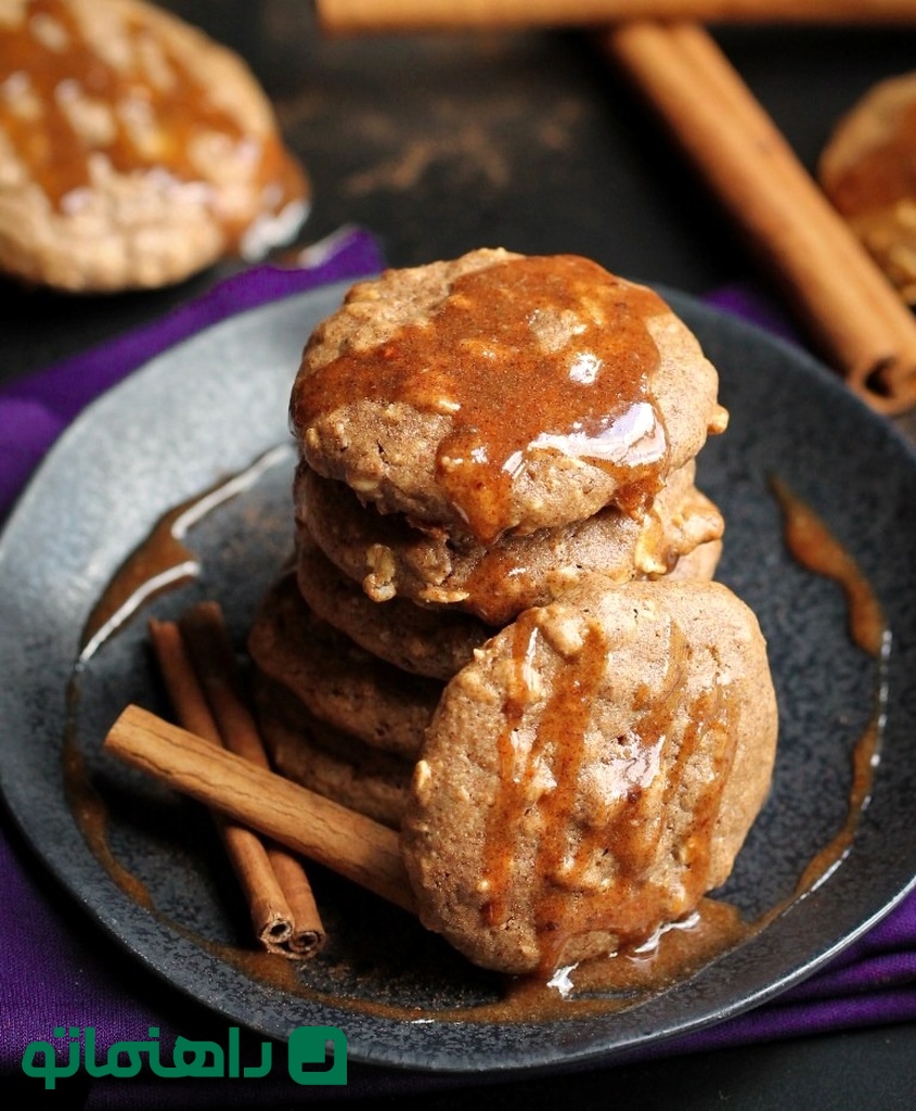 چگونه 4 کوکی رژیم غذایی جدید را با جو دوسر تهیه کنیم؟ 3 کوکی رژیم دارچین