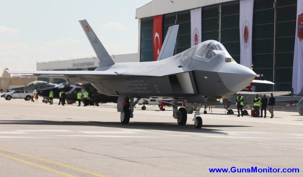 رویای Türkiyes Kan-Projekt: Fusion of the Skills F-22 و F-35 در یک جنگنده