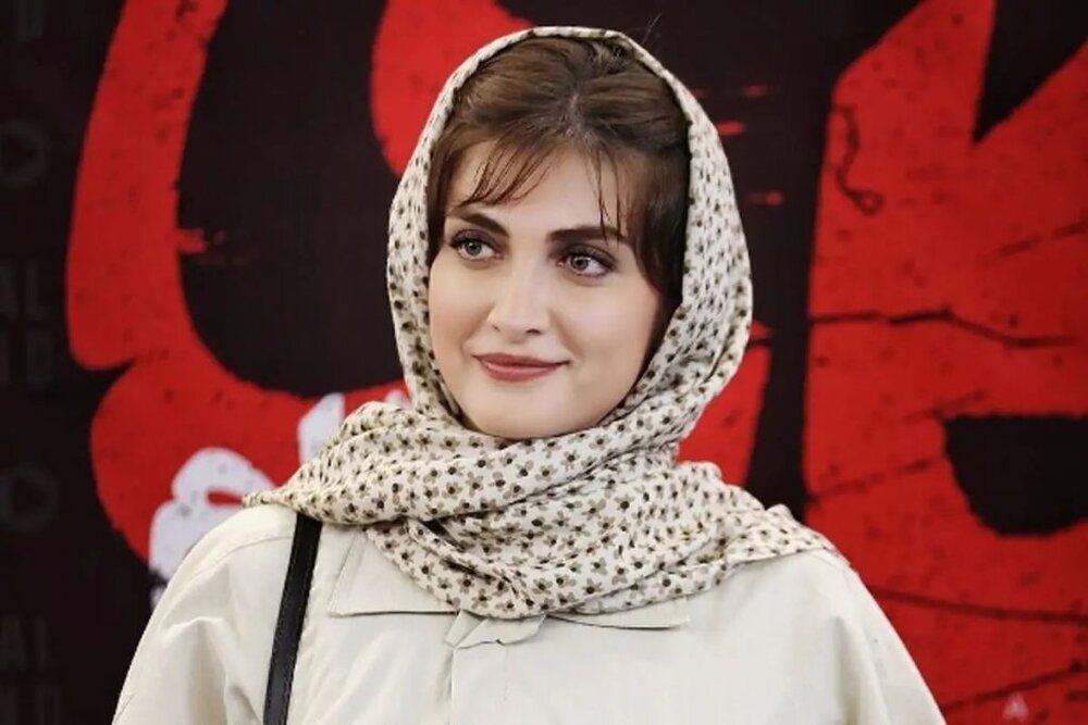 خانواده من مهاجران سابق اتحاد جماهیر شوروی + فیلم بودند 1 الناز ملک: خانواده من مهاجران سابق اتحاد جماهیر شوروی + فیلم بودند