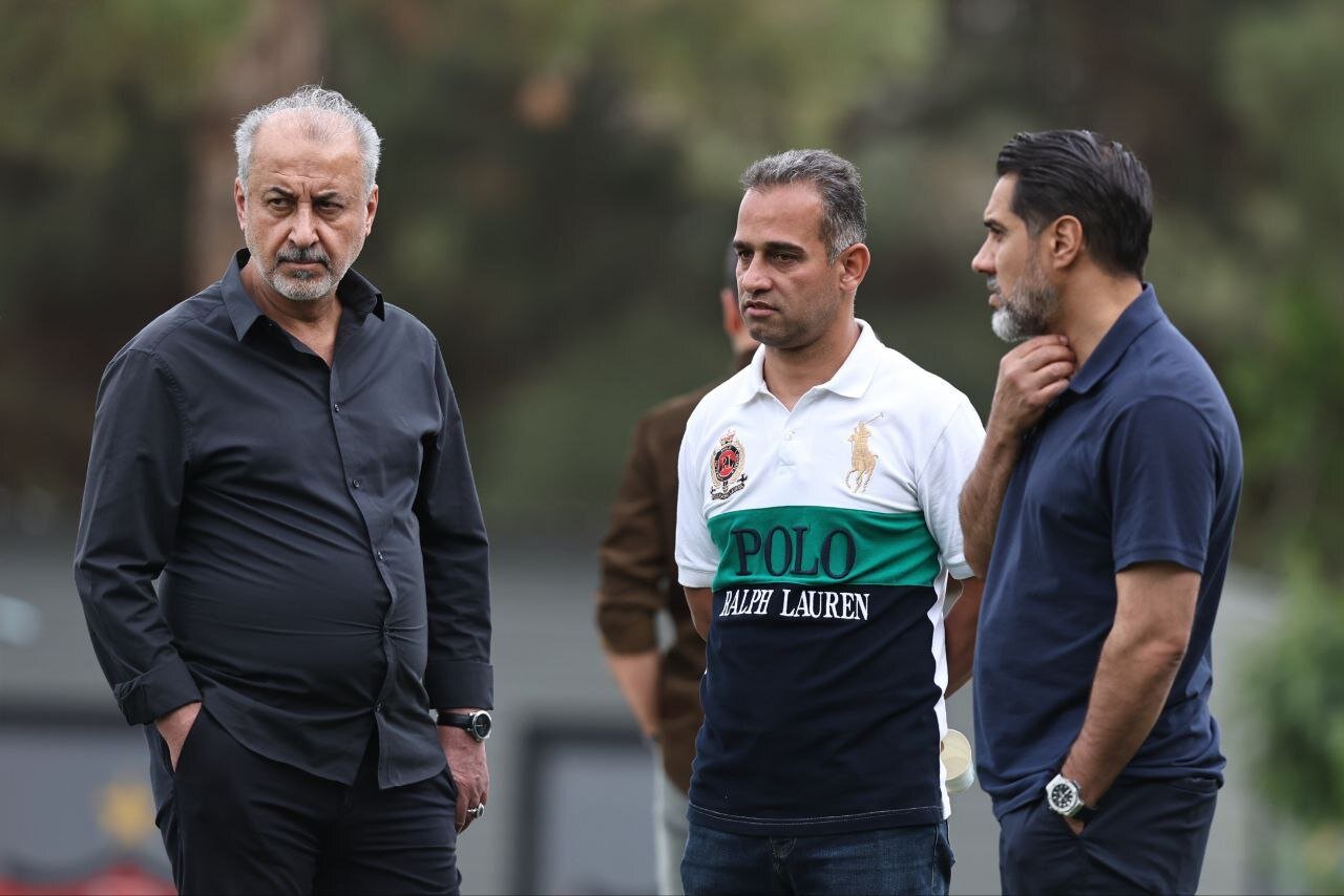 عکس | درویش در تمرین پرسپولیس آفتابی شد/ جلسه آقای مدیرعامل با کارتال