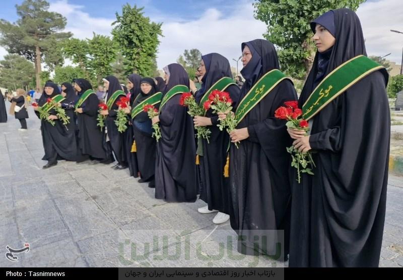 توزیع نذری و جشن های مردمی/اسلامشهر در روز میلاد امام رضا(ع)
