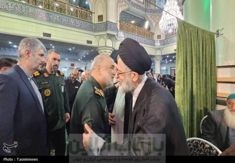 سالگرد شهدای خدمت در حرم حضرت عبدالعظیم(ع)+تصاویر 8 سالگرد شهدای خدمت در حرم حضرت عبدالعظیم(ع)+تصاویر