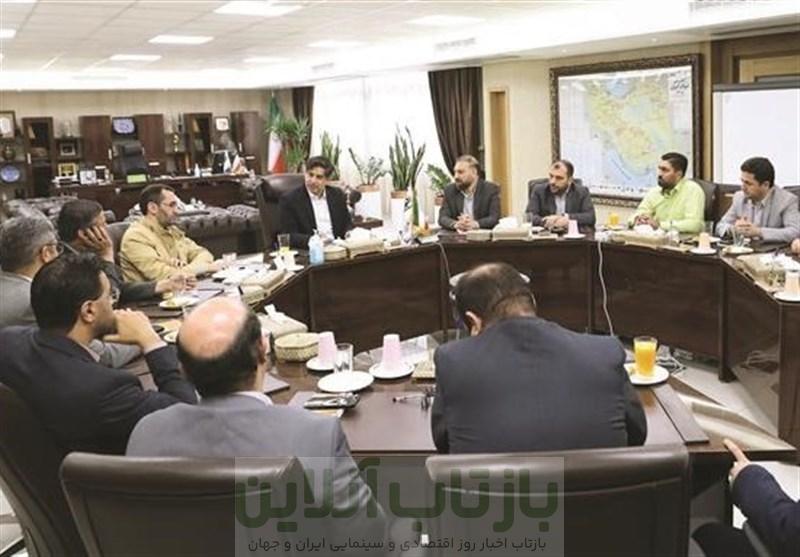 هنر رسانه، حل مسائل صنایع از طریق انتقال مفاهیم است