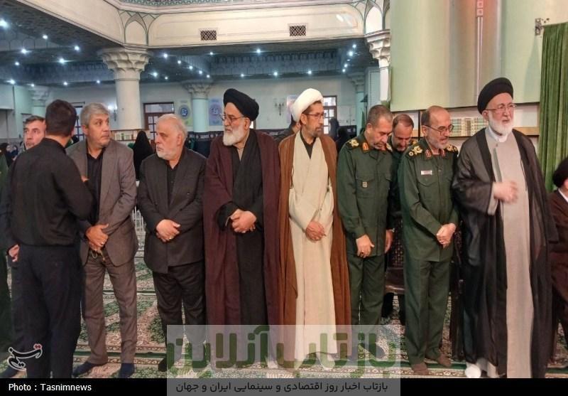 تجدید بیعت مردم با ولایت در گرامیداشت شهدای اقتدار