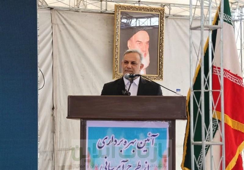 زیرساخت آب و برق بهارستان متناسب با جمعیت نیست