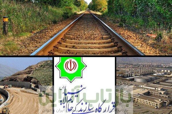 ورود نهادهای نظامی به فعالیت اقتصادی؟/ روزنامه اصولگرا: بخش خصوصی تقویت و جایگزین نظامیان شود