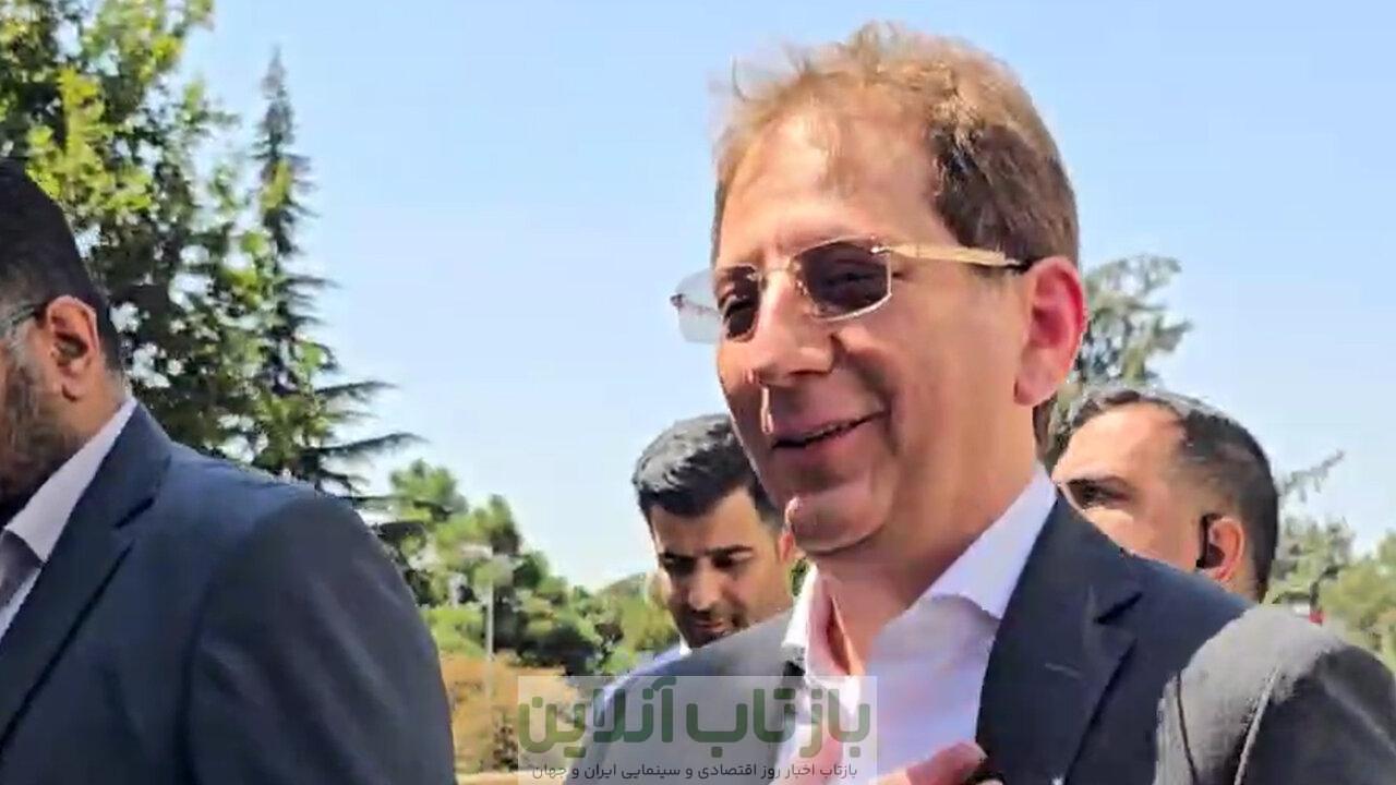 به چه دلیل در برابر بابک زنجانی اینقدر کوتاه می آیید؟