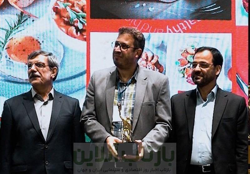 دریافت تندیس زرین سلامت غذا توسط گوشتیران