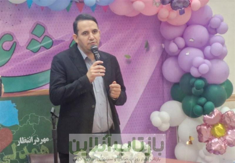 دانش آموزان اسلامشهر با شکستن قلک ها در جشن عاطفه ها پیشگام شدند